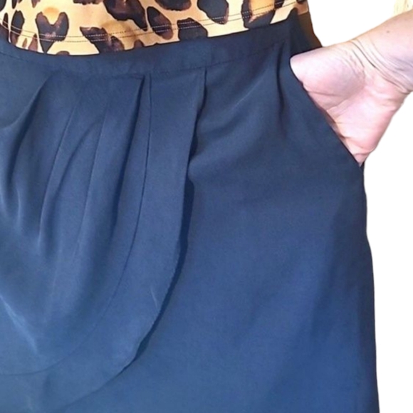 Ann Taylor LOFT Silk Wrap Skirt Straight Above Knee Side Zipper Pockets Pleated - Picture 4 of 16